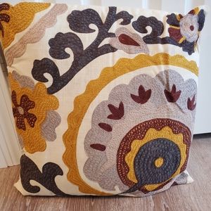 18 x 18 contemporary pillow